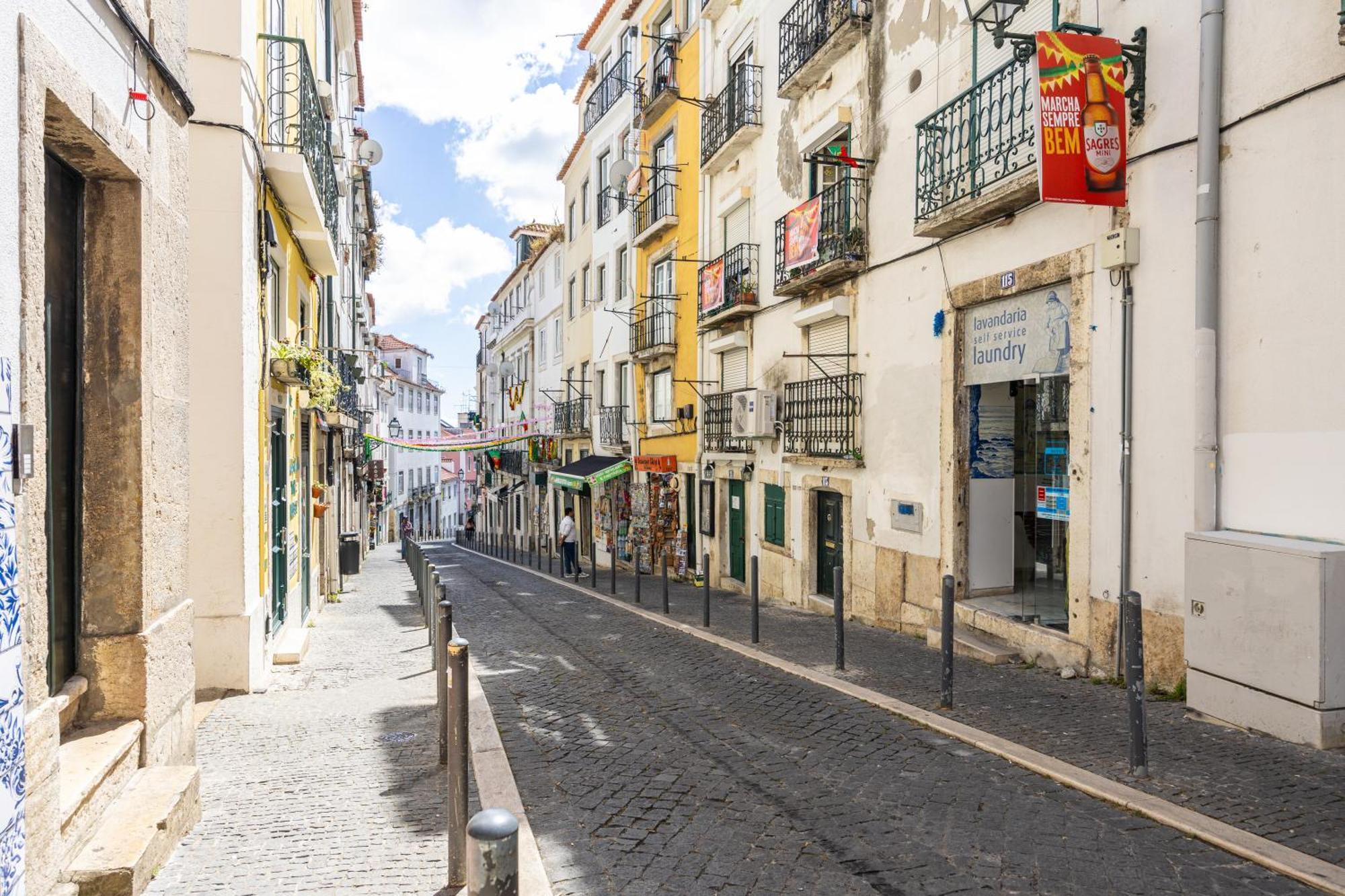 Alfama Valle Lisbon Exterior photo